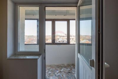 Apartament cu 3 camere decomandat în Traian - 13