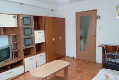 Garsonieră decomandată în Buziașului - 3