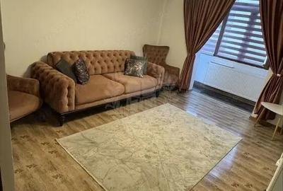 Apartament cu 3 camere decomandat, mobilat în Ultracentral