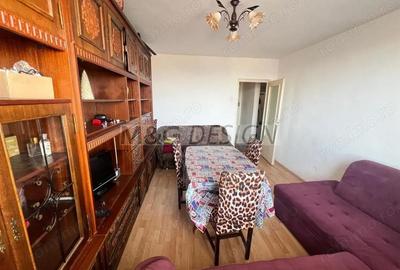 Apartament cu 3 camere decomandat în Dâmbovița - 1