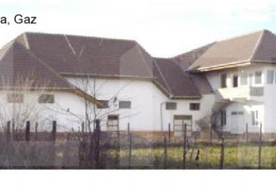 Casa cu Depozit ?i Spa?ii Comerciale, Utvin - 3