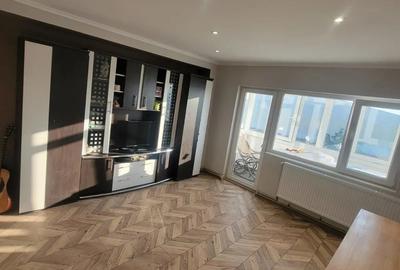 Vand apartament renovat micro 3 - 5