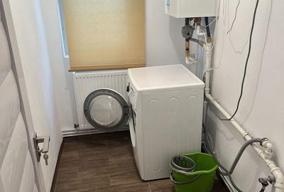 Apartament cu 3 camere nedecomandat în Micro 6 - 2