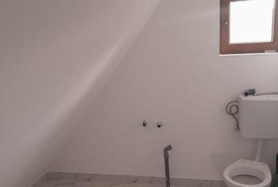 Casă cu 5 camere cu Teren 1480 Mp în Stănești - 12