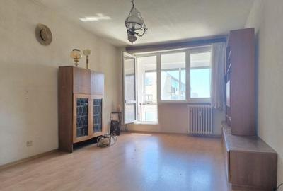 Tineretului, Tohani, ideal credit bancar - 1