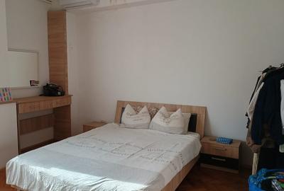 Magheru 2 camere spatios si renovat, mobilat elegant. - 14