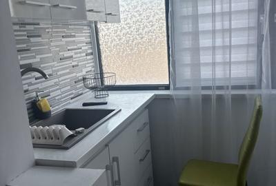 Apartament cu 3 camere decomandat în Roșu - 2