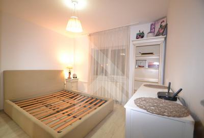 Apartament cu 3 camere decomandat, mobilat în Drumul Sării - 9