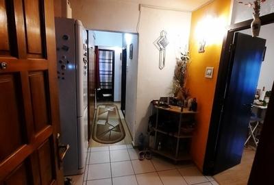 Apartament 3 camere, Mall Targu Jiu, 84.000 - 2