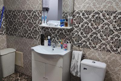 Apartament cu 3 camere decomandat în Florești - 9