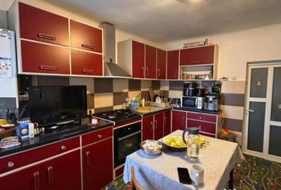 Casă cu 4 camere cu Teren 200 Mp în Brătianu - 2