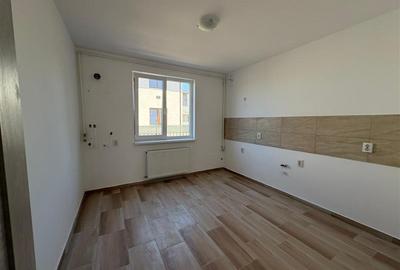 Casă cu 5 camere cu Teren 250 Mp în Domnești - 12