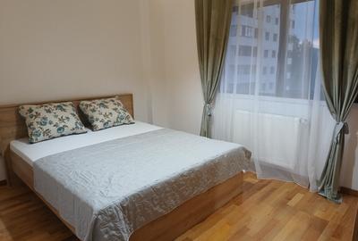 Particular inchiriez apartament cu 3 camere Doamna Stanca - 1