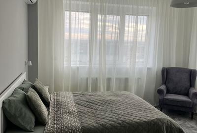 Apartament cu 3 camere semidecomandat în Nufărul