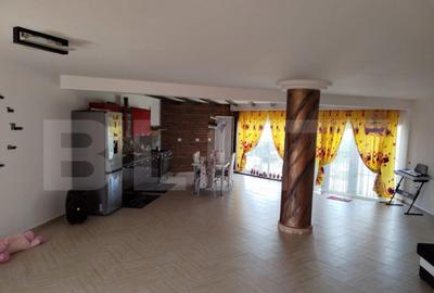 Casă cu 7 camere cu Teren 975 Mp în Central - 1