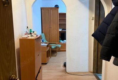 Apartament cu 2 camere decomandat în Girocului