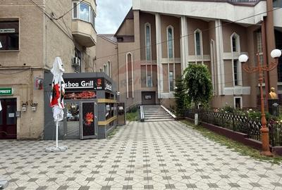 Bar restaurant cafenea - preluare afacere in zona ultracentrala Bacau - 16