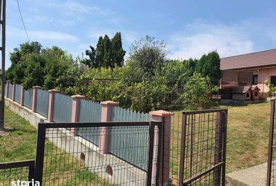 Casă cu 4 camere cu Teren 107 Mp în Dumești - 2
