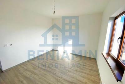 Casă cu 5 camere cu Teren 249 Mp în Preajba - 11