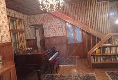 OCAZIE!! Vila cu personalitate istorica in centrul orasului Arad!! - 3