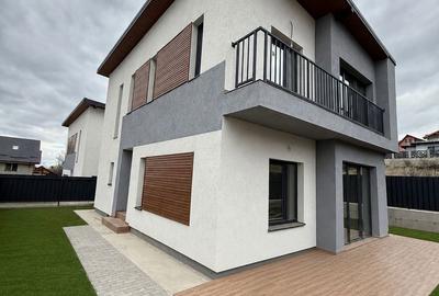 Casă cu 4 camere cu Teren 300 Mp în Bucium - 13