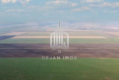 Teren de 5 mp, în Moacșa - 2