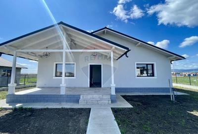 Casa / Vila cu 3 camere de vanzare in zona Vest - 4