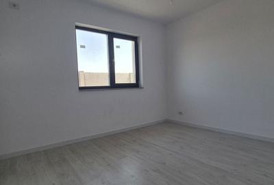 Casă cu 4 camere cu Teren 400 Mp în Clinceni - 1