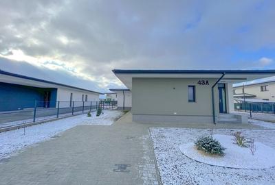 Duplex cu 3 camere cu Canalizare în Cristian - 11