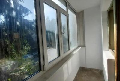 A 19 apartament energiei 59900 etajul 1 , 3 camere - 8