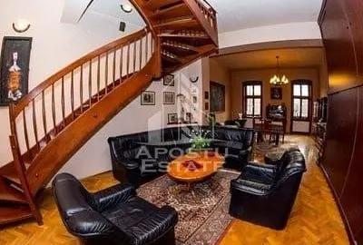 Apartament cu 3 camere decomandat în Sinaia