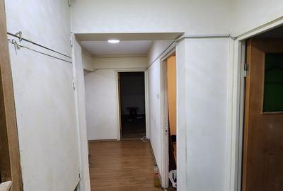 Apartament cu 4 camere decomandat în Berceni - 16
