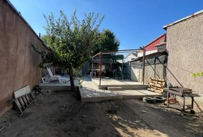 Casă cu 3 camere în Central