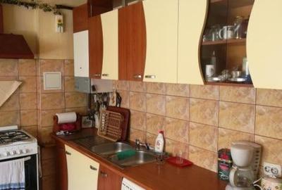 Casă cu 3 camere în Dâmbul Rotund