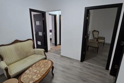 Apartament 3 camere  Piata Sud - 12