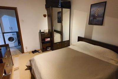 Apartament cu 3 camere decomandat în Olteniței - 5