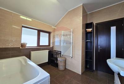 Casă cu 4 camere cu Teren 520 Mp în Berceni - 40