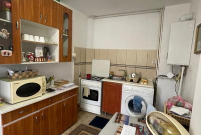 Casă cu 4 camere cu Teren 150 Mp în 13 Septembrie - 12