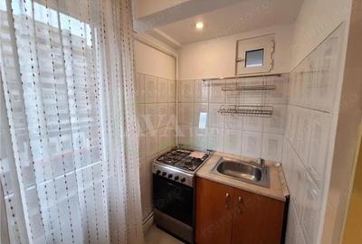 Apartament 3 mobilat si utilat, 2 bai, 2 balcoane, Ultracentral-Bacau - 9