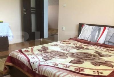 Casă cu 5 camere cu Teren 1732 Mp în Găești - 7