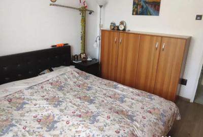 Apartament cu 3 camere decomandat, mobilat în Ștrand