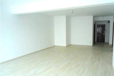 Apartament cu 3 camere în Central - 6