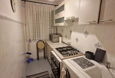 Apartament cu 2 camere semidecomandat în Craiovița Nouă - 3