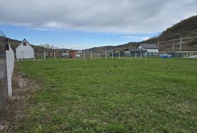 Teren de 544 mp, în Central - 3