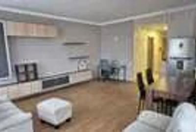 Apartament cu 2 camere decomandat în Tractorul - 1