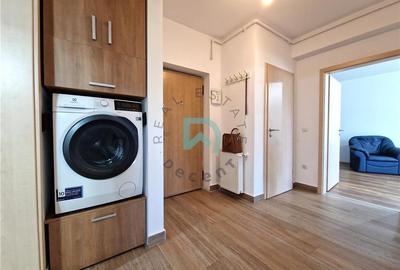 Apartament cu 2 camere decomandat în Tractorul - 5