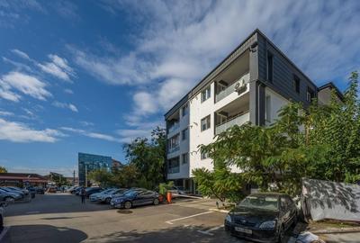 2 CAMERE || BLOC 2017 || DECOMANDAT || PARCARE || 13 SEPTEMBRIE 2 CAMERE || BLOC 2017 || DECOMANDAT || PARCARE || 13 SEPTEMBRIE - 18