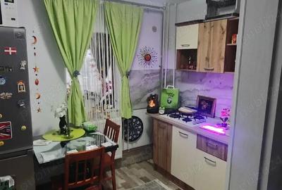Apartament cu 2 camere decomandat în Girocului - 9