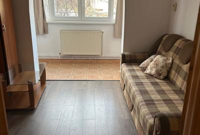 Apartament cu 2 camere decomandat în Exterior Vest