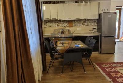 Apartament cu 3 camere decomandat în Palazu Mare - 1